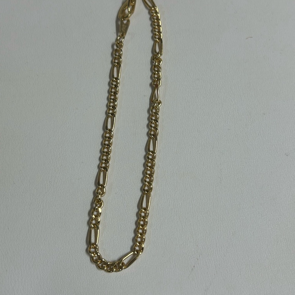 Elegant 14kgp Gold Chain Bracelet